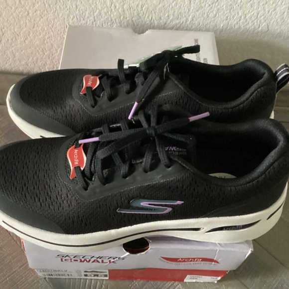 SKECHERS Women's Go Walk Arch Fit - Uptown Summer Casual Sneakers, size … - Picture 5 of 9